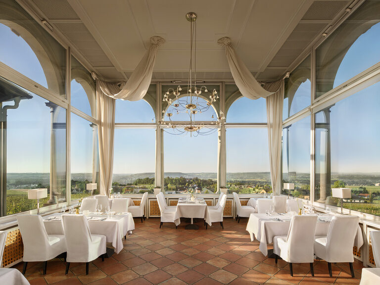 Burg Schwarzenstein Restaurant